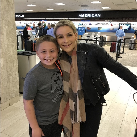 Meet your Posher, Logan - Picture 1 of 1